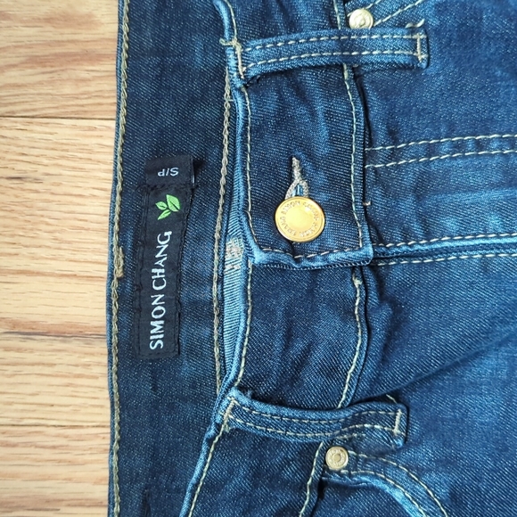 Simon Chang. Dark Jeans. Size Small - Picture 2 of 10